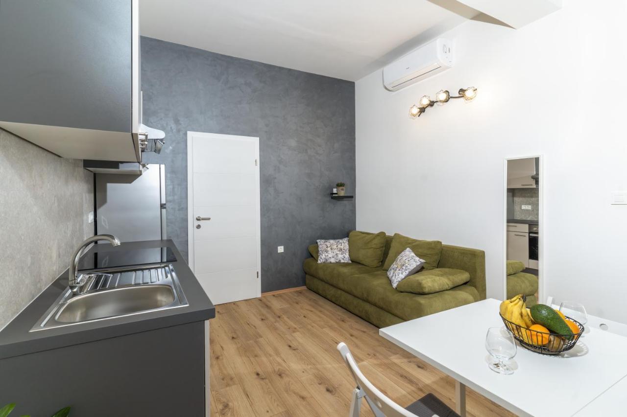 רייקה Stunning Apartment In Quiet Street Near Center With Free Parking 4 Floor מראה חיצוני תמונה