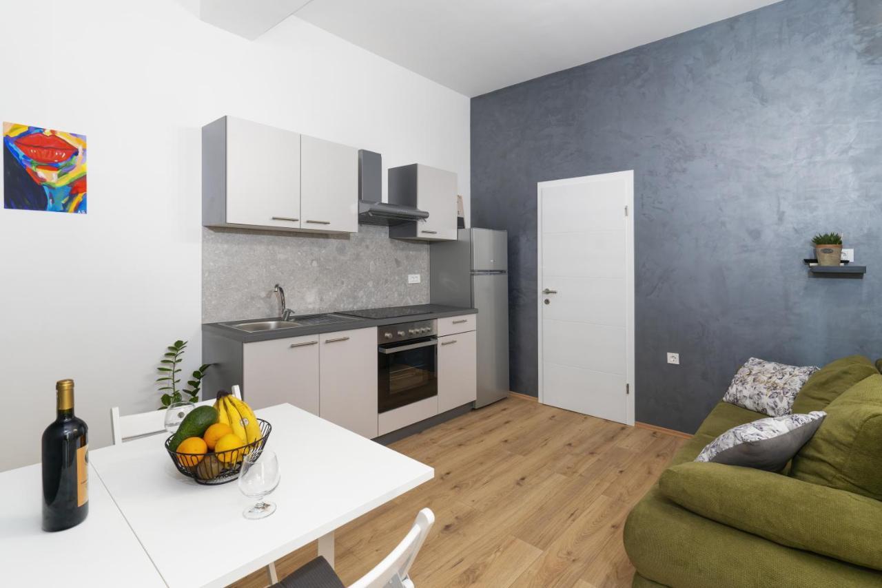רייקה Stunning Apartment In Quiet Street Near Center With Free Parking 4 Floor מראה חיצוני תמונה